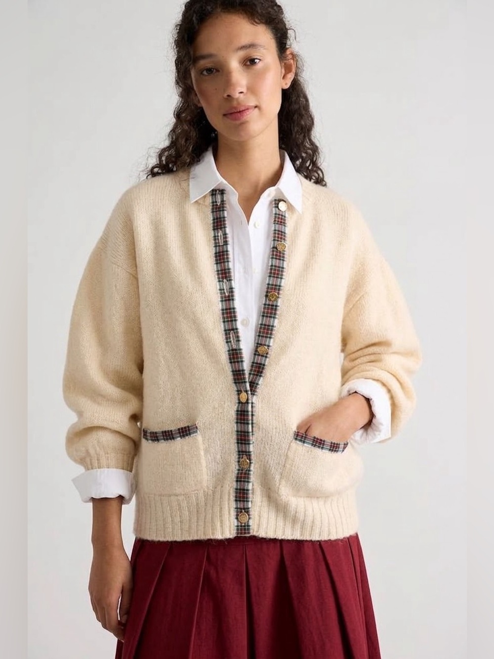 Vintage Scotland Cream Tartan Trim 100% Wool Cardigan Sweater Sz S/Medium Preppy